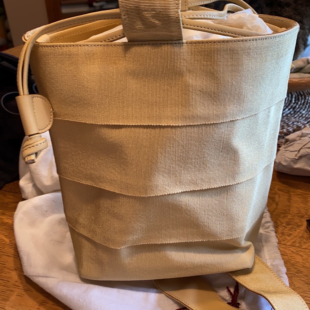 Ferragamo ribbon backpack - Picture 2 of 7